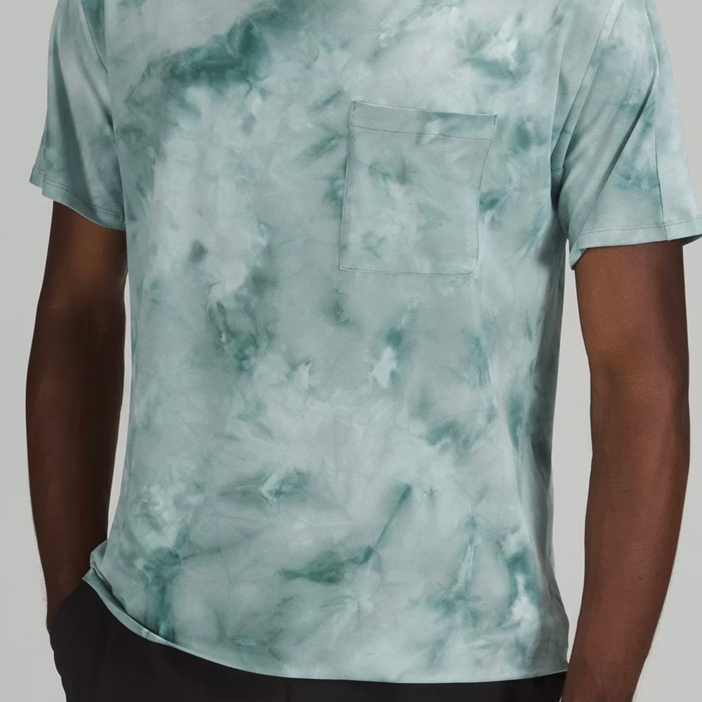 New Lululemon relaxed mesh short sleeve shirt